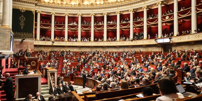 Taux d’intérêt au-delà des 5 % : une hausse qui sanctionne un débat budgétaire enlisé