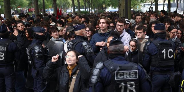 EN DIRECT, manifestations du 17 octobre : les manifestations interdites samedi à Marseille et Montpellier