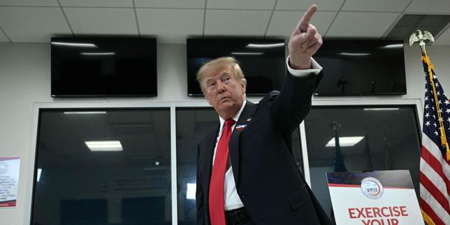 Donald Trump a voté par anticipation en Floride aux élections de mi-mandat