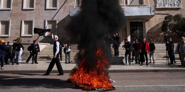 En Albanie, le premier ministre veut durcir la gestion des foules après de violentes manifestations