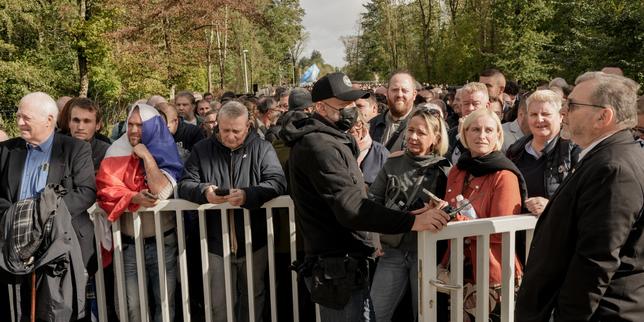 Congrès du RN : Marine Le Pen lance sa campagne à Orléans avec un premier meeting