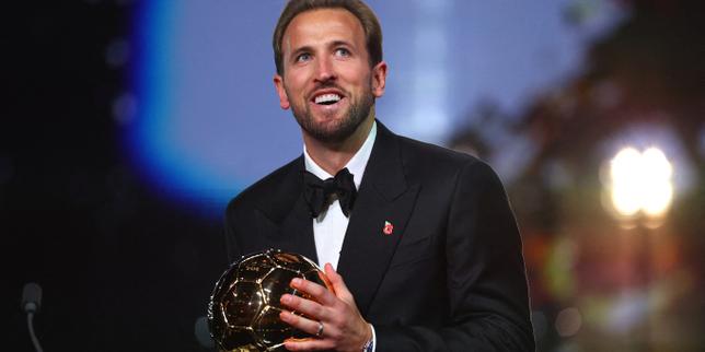 Harry Kane sacré Ballon d’or, la revanche d’un buteur anglais longtemps perçu comme un « loser » magnifique