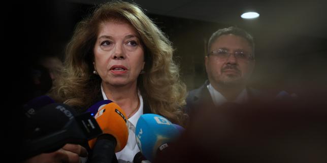 Bulgaria heads to presidential runoff after low turnout