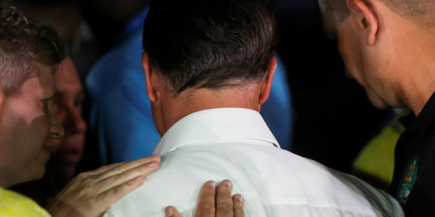 Au Brésil, Flavio Bolsonaro, isolé, renonce à demander l’annulation du scrutin après la victoire de Lula