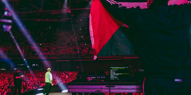 Macklemore lors du concert de la tournée « Free Palestine Tour » à Dublin, en Irlande, le&nbsp;26&nbsp;octobre&nbsp;2026.