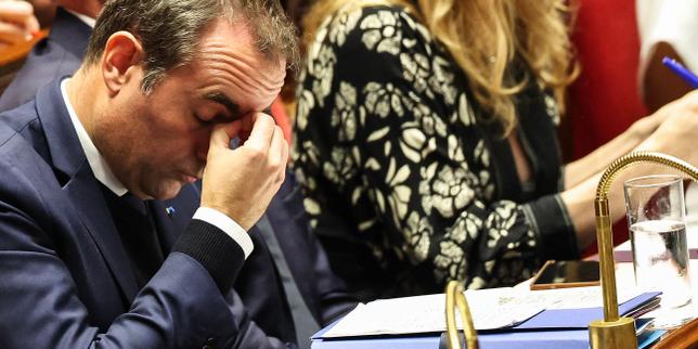 Attentat raciste de Trappes : les images de la séance houleuse à l’Assemblée nationale