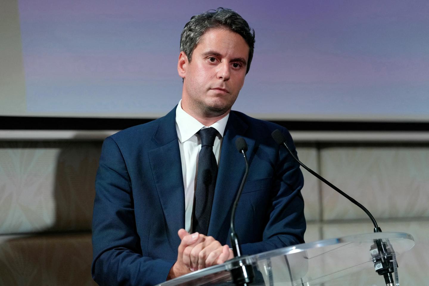 Photo: lemonde.fr Gabriel Attal calls for primary as Retailleau rejects bid
