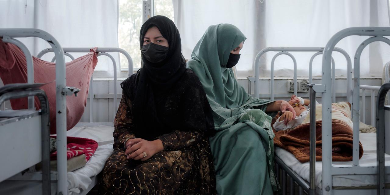 La section des enfants malnutris à l'hôpital Indira Gandhi à Kaboul.