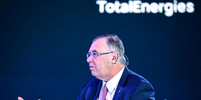 TotalEnergies : bénéfice inédit au troisième trimestre, à 8,3 milliards de dollars ; le gouvernement appelle le groupe à répercuter la baisse des prix