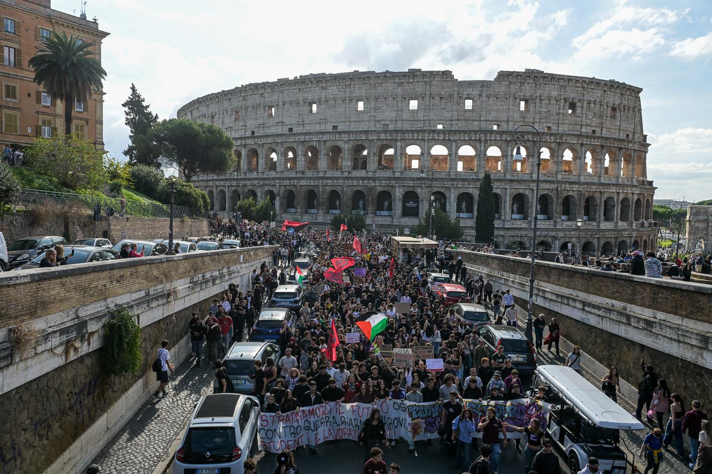 Mass demonstrations across Italy bring disparate protest movements together